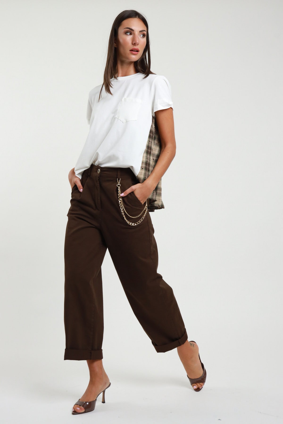 PANTALONI OVETTO CON CATENA