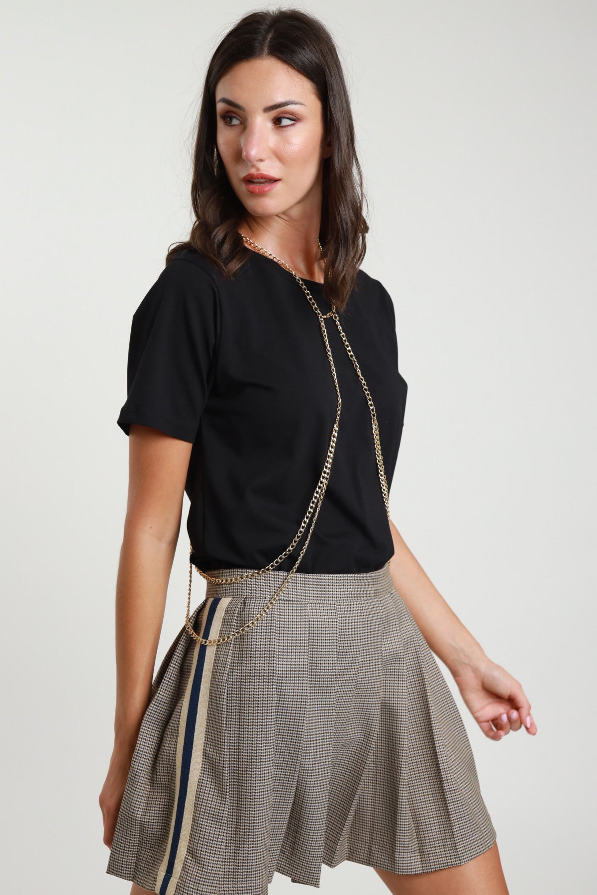 T-shirt con Body Chain