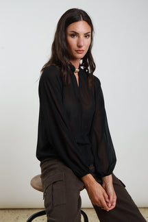 Blusa georgette dettaglio oro